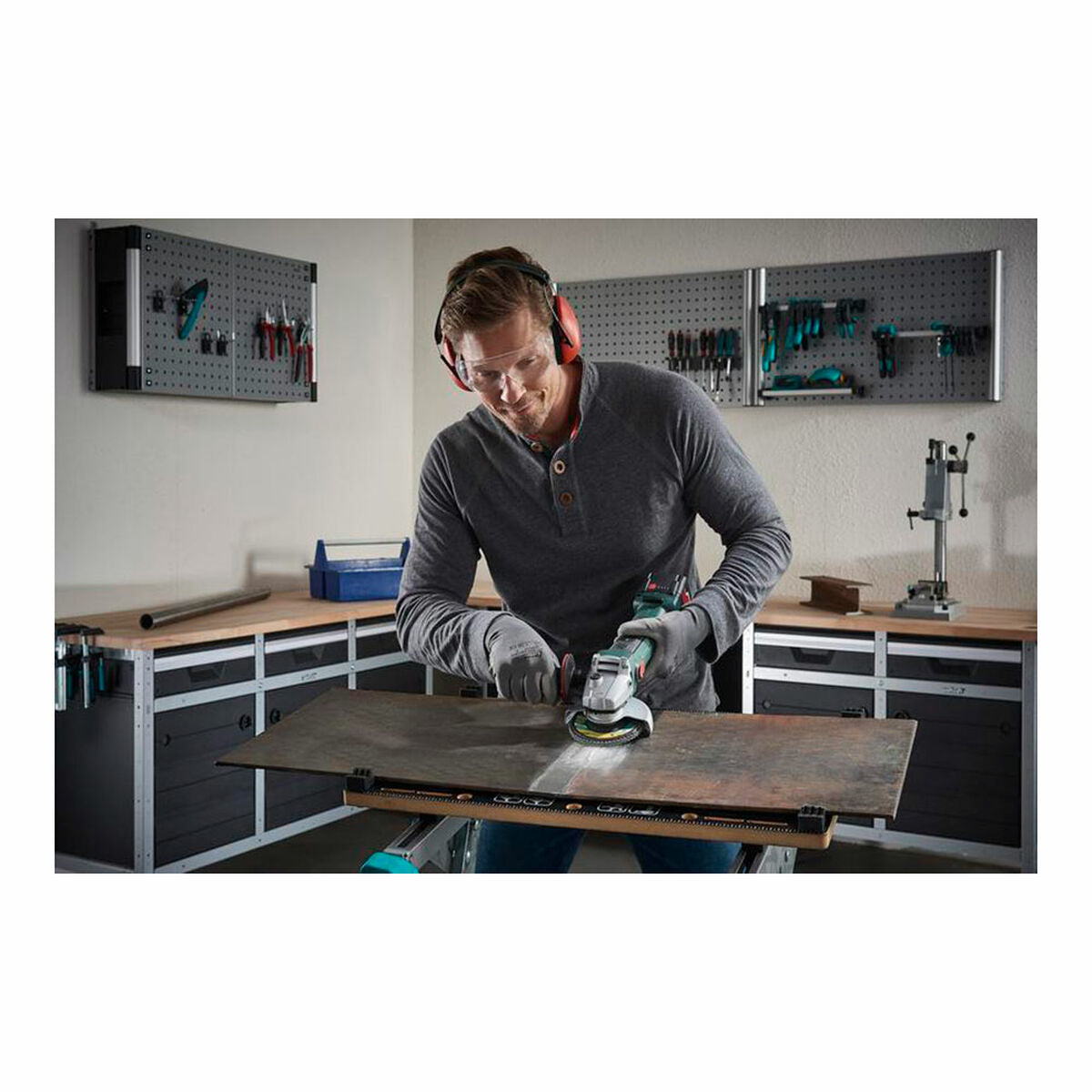 V4HBE676A12B444383314F6DF7E6EDE3733R5839507P3