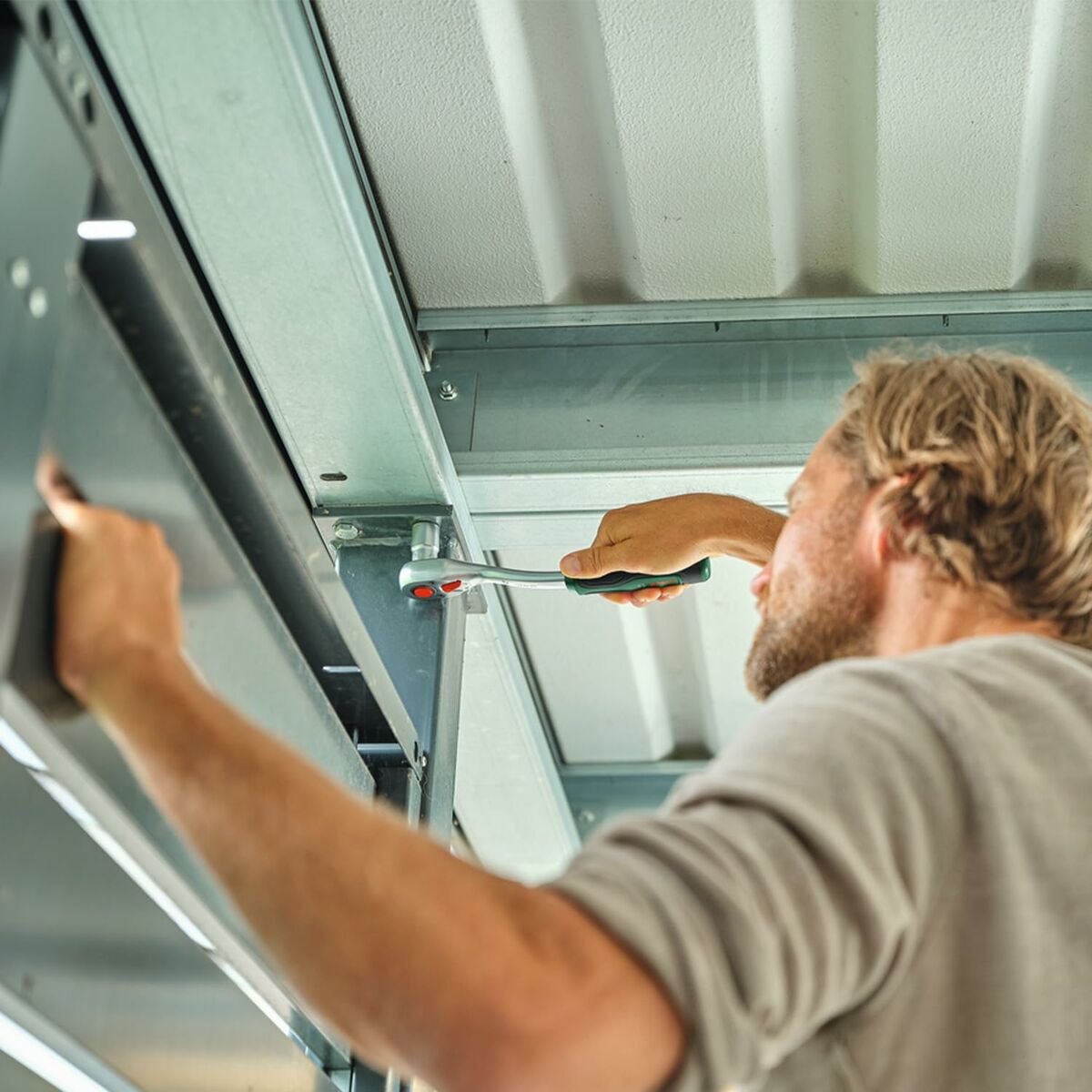 V4H8CAB282BD80A7F022F175167FEFB733FR5838114P6