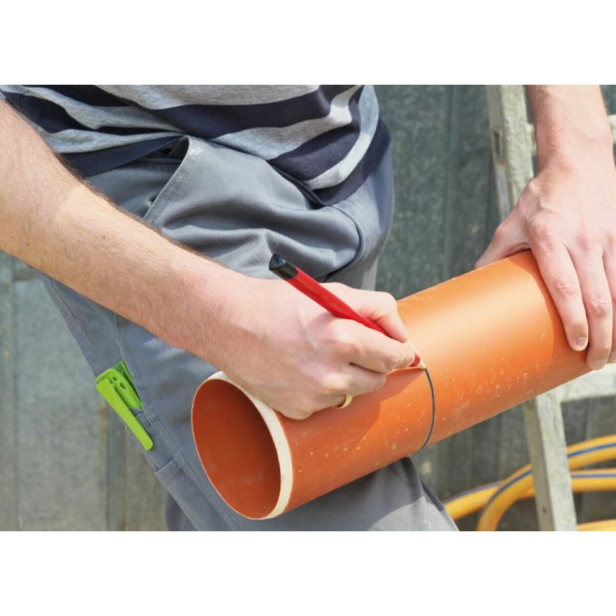 V4H8119AA4C54C07A2109B26A48F9755A33R6622821P5