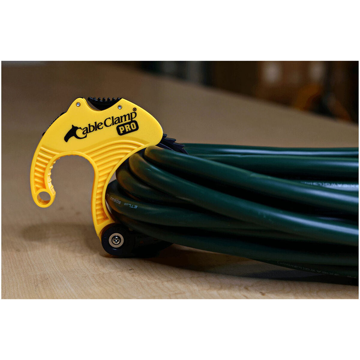 V3HCDFEEB10CB16E96D116D04438A00D84BR6734974P5