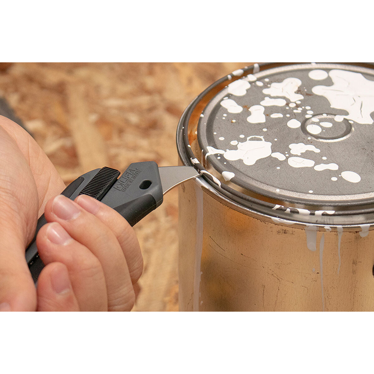 V4H2D9CEF0F8D0739E97D3C557B3923934BR6620631P4