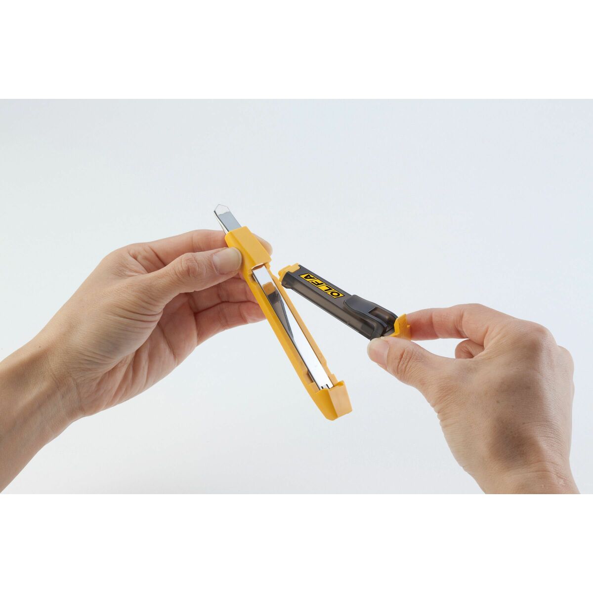 V4H46BB272978F4498EF5592CD1F8A41679R6615199P6