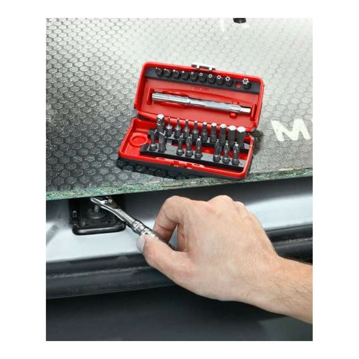 V12H84E2E090F1F3707E06C65017F83828FCR3434489P3