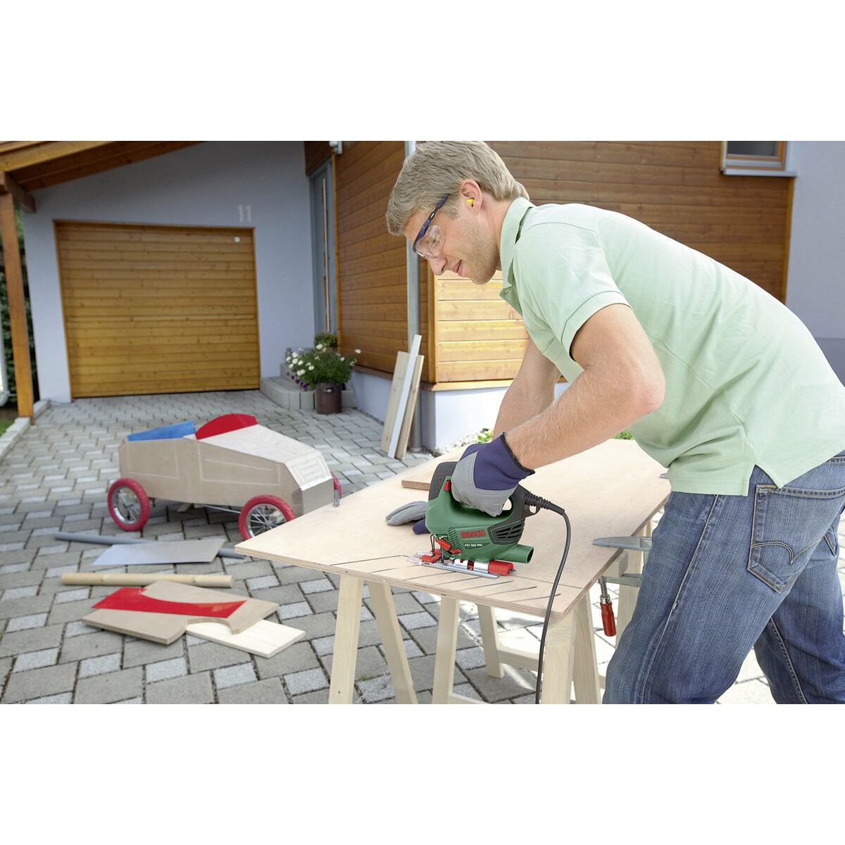 V8HE1A8F888E6716276228E25B1A48DA49AR3437378P8