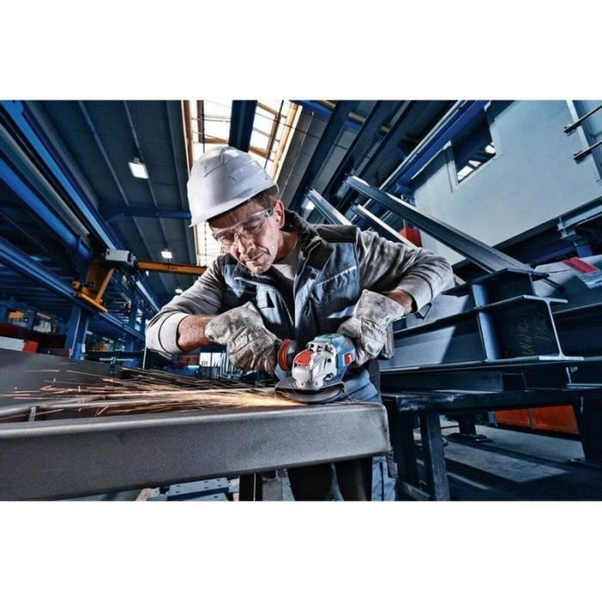 V8HD37D95C44608801C923634C2872E6178R3439235P3