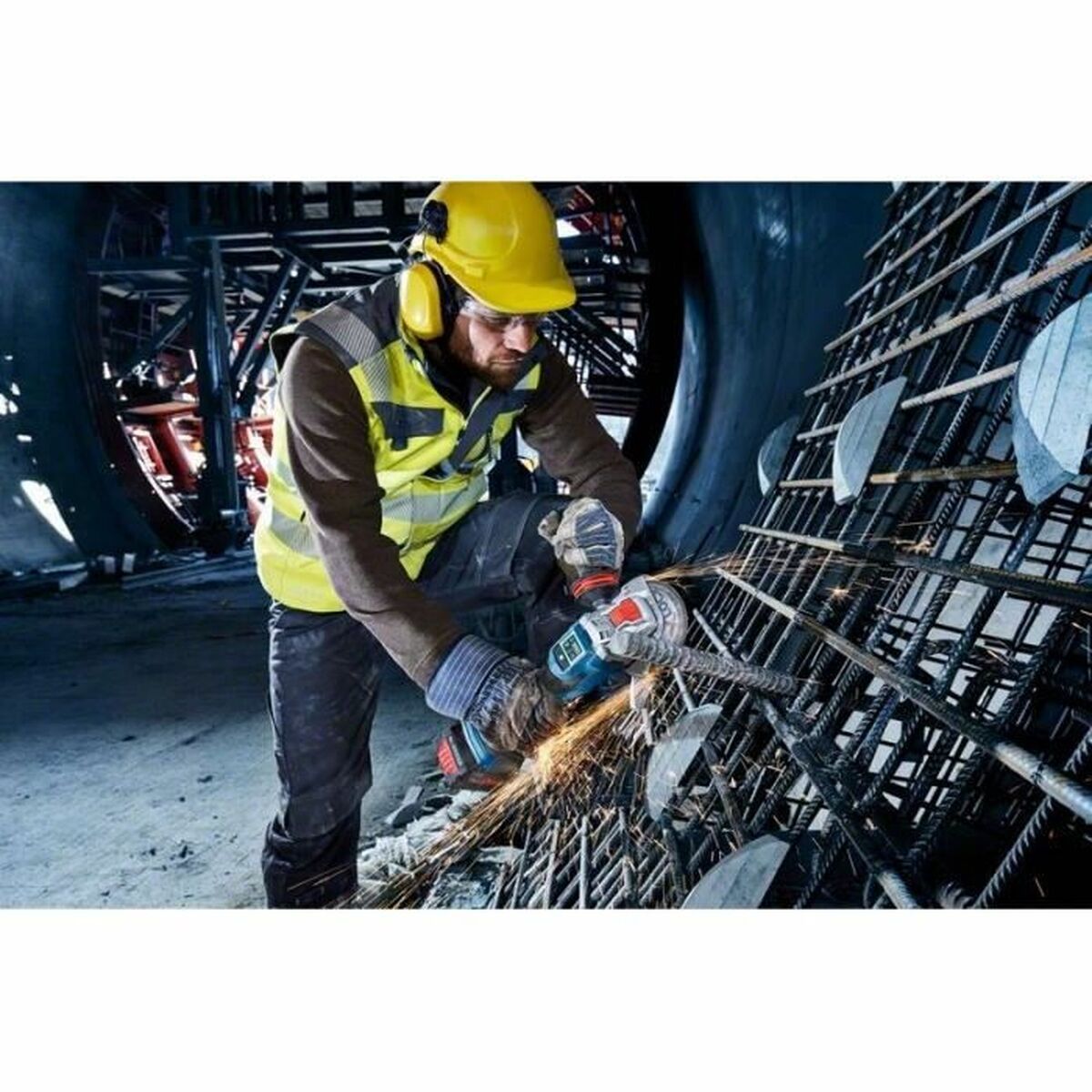 V8H4F5C0B0C4018C3CAF445E5813DEF02AFR3439239P5