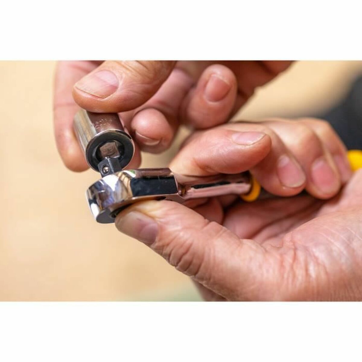 V7H3A2A90510F6FF9E06CE14E44BF4F3BC2R6449184P3