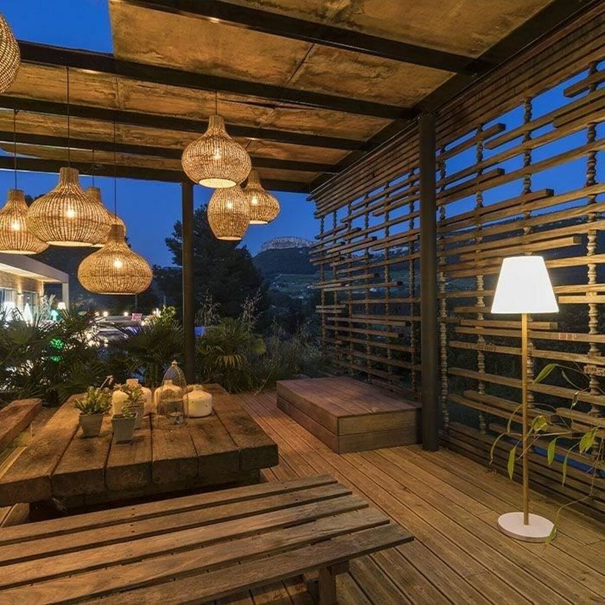 V6HBD8EA42EA85038B097C22179B9D06A74R6436747P4