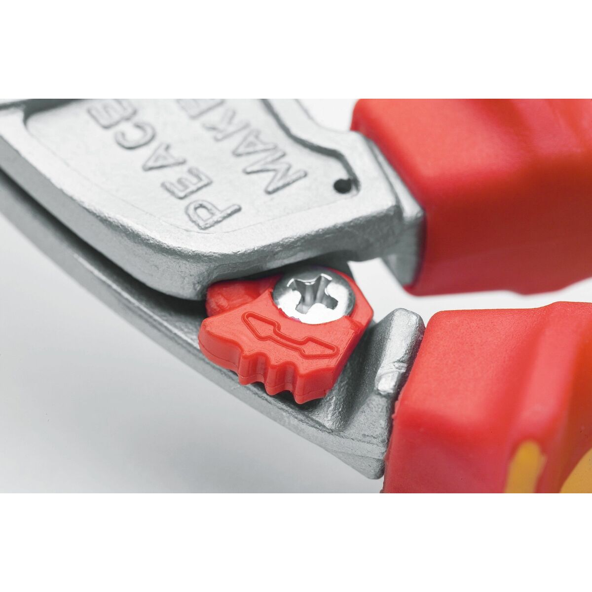 V4H9C2E3264099667C4F80F22003BE7AAA7R6616435P3