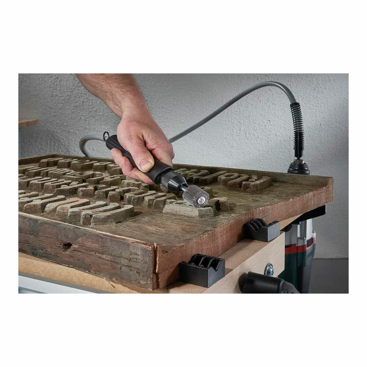 V3H711C76A3DB55B2BF299A9F2BA551CCE5R6726030P4