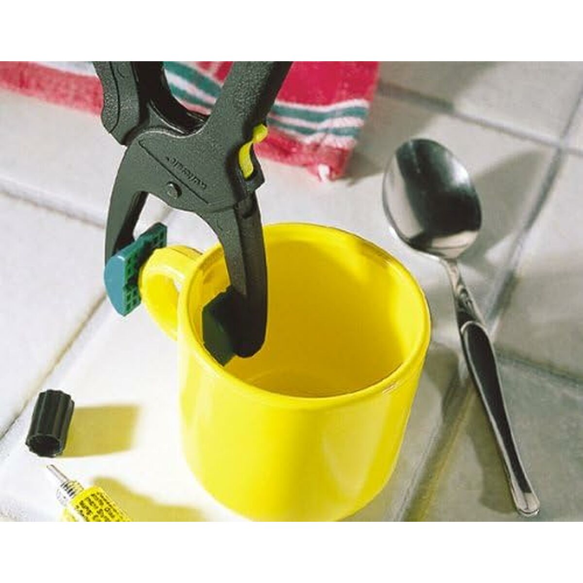 V3HFE04C73AE1CB5A64E4B54EA766659637R7137408P5