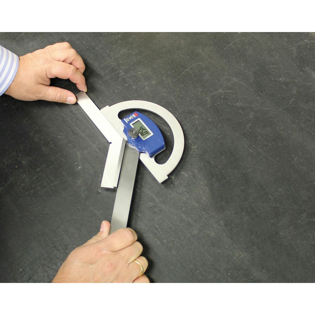 V3H71C981B3DA7CA034D279F7144B914697R6975474P5