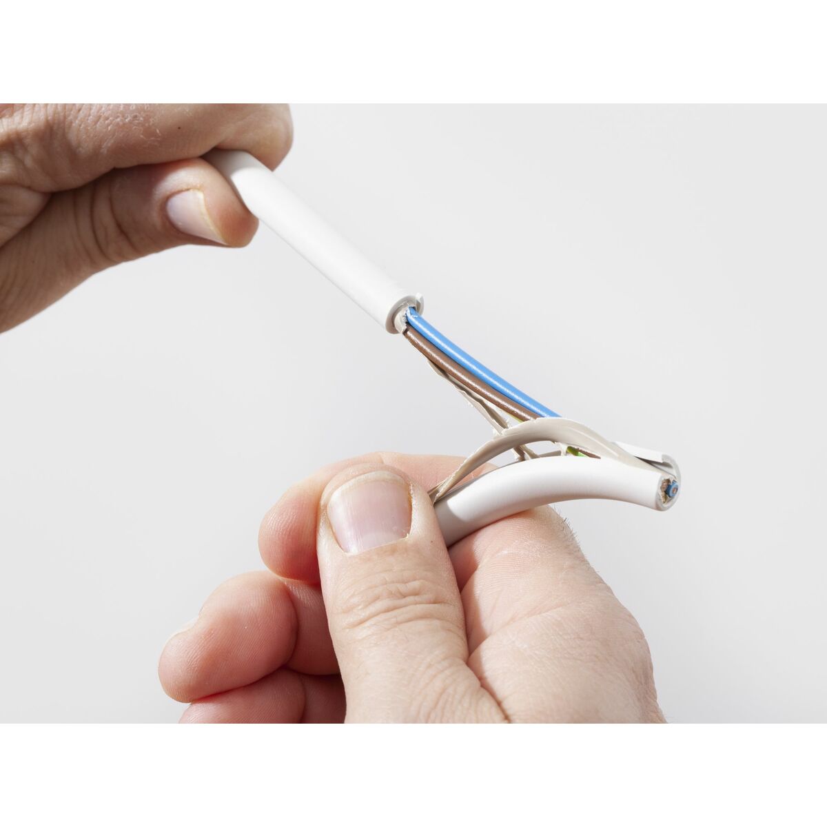 V4H2D75EB99ED3885608D45FC4C75E7246FR6620935P9