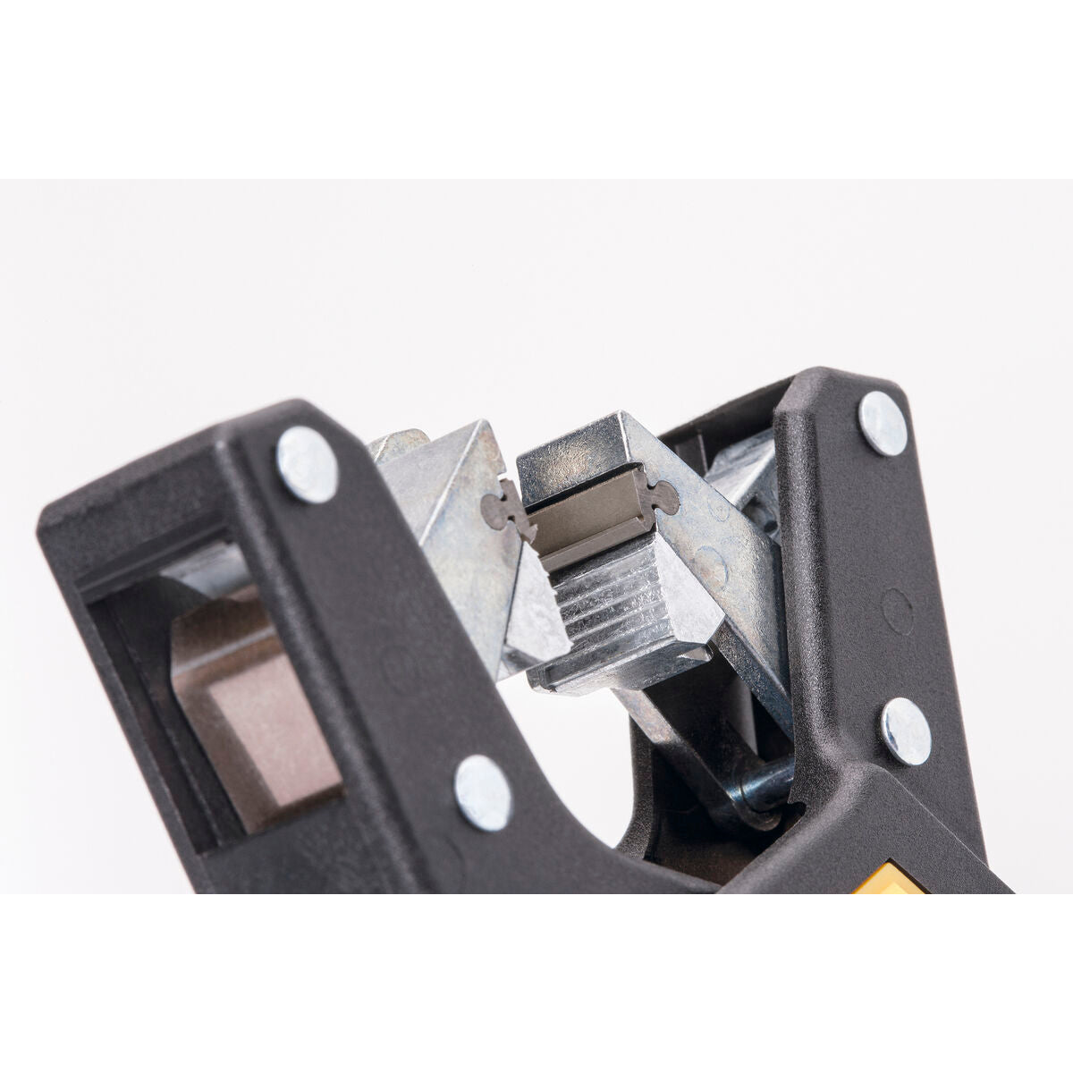 V4HDBDF9AB8E2A35C5BB41AEE29C945ECA6R6631368P3