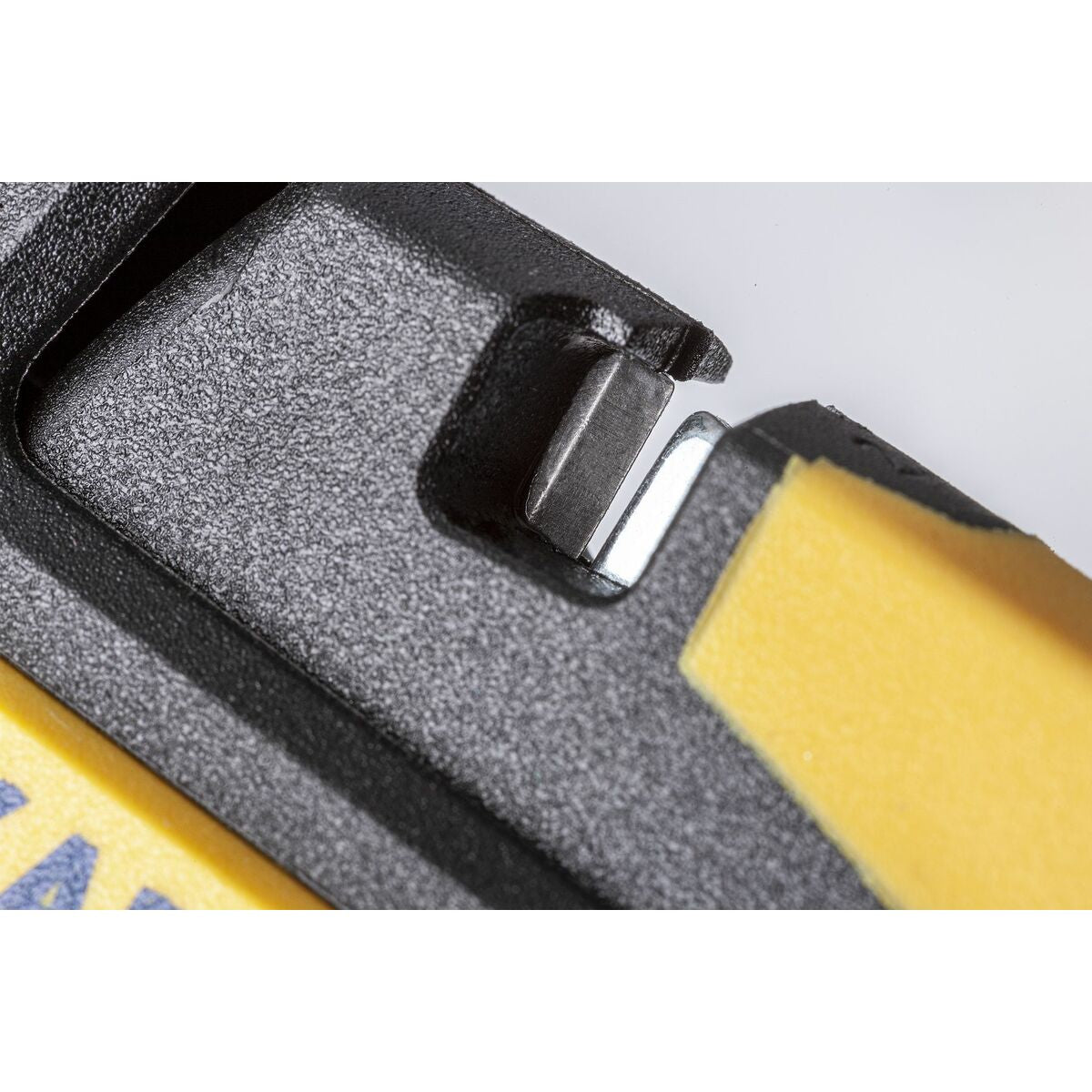 V4HC05D70717F6BF8B02A5BDAA632264DC1R6623653P5