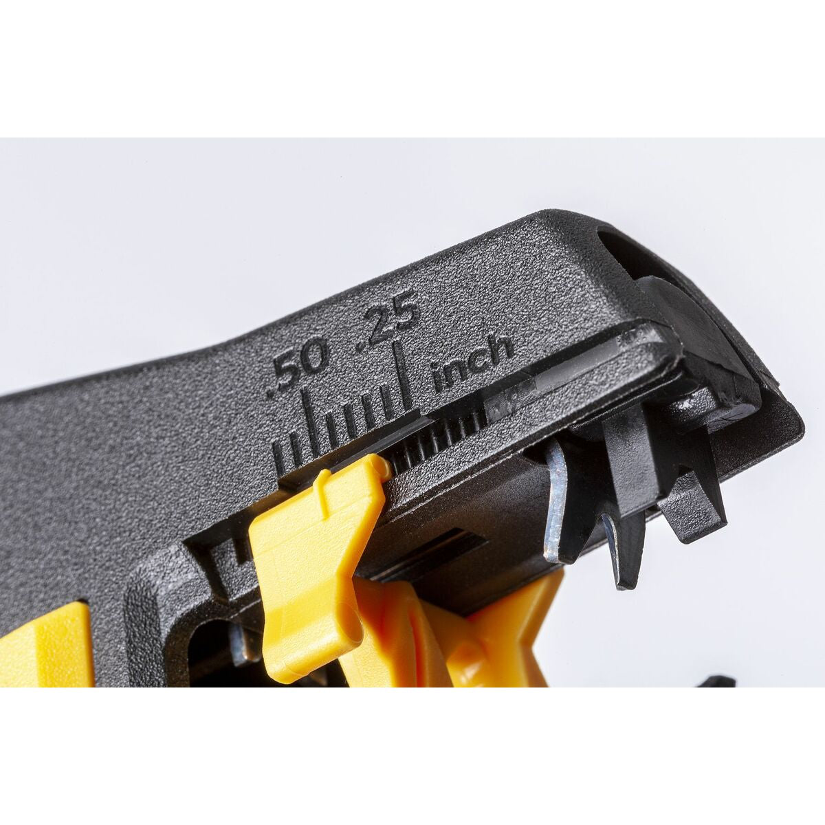 V4HBB7ACEC4DAA297B91C13EB49C6F398D5R6623659P7