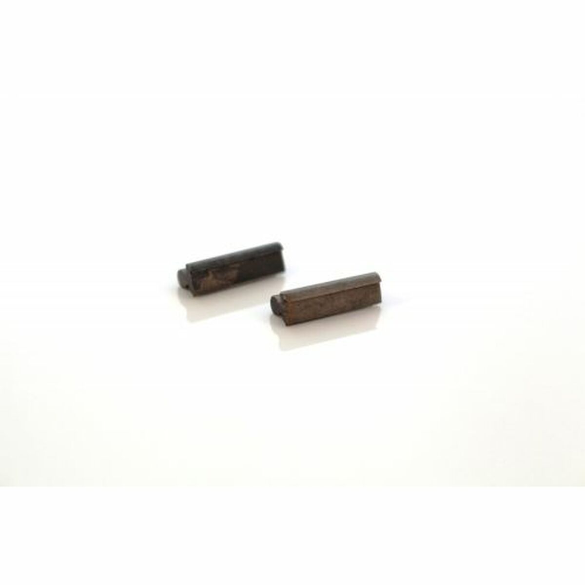 V4H95B70F62BD1D79D6B54D9322D43A9644R6636888P1