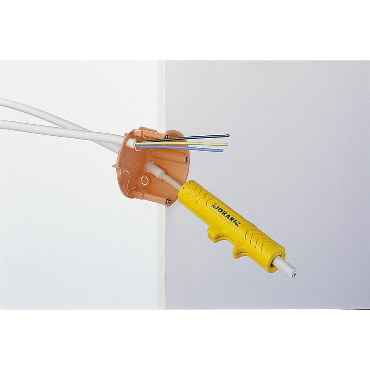 V5H63C09E803EF59AF7ACAF490B11DE43D0R6617976P4