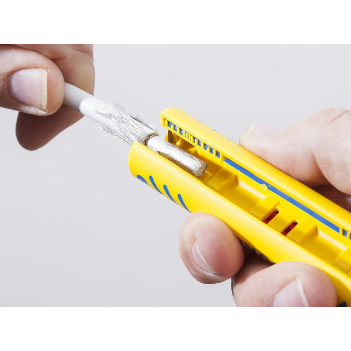 V4H5B72D3894696EC2A9267877008F86F94R6630015P7