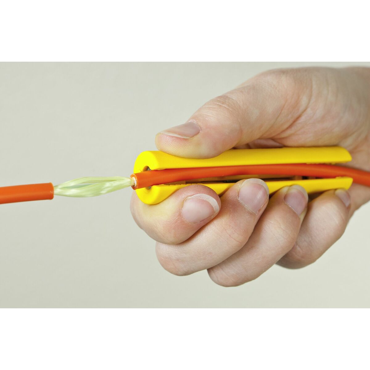 V4H610097CDB7B0E4BD6501A1E9FDEE78DFR6629020P3