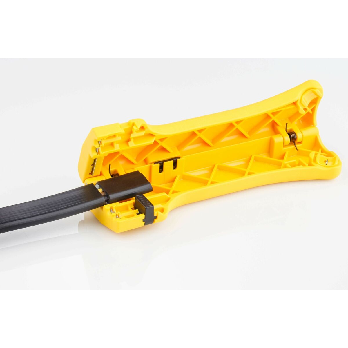 V4H8F2066EFF40CB686745EEC4DF55BEAFFR6630496P4