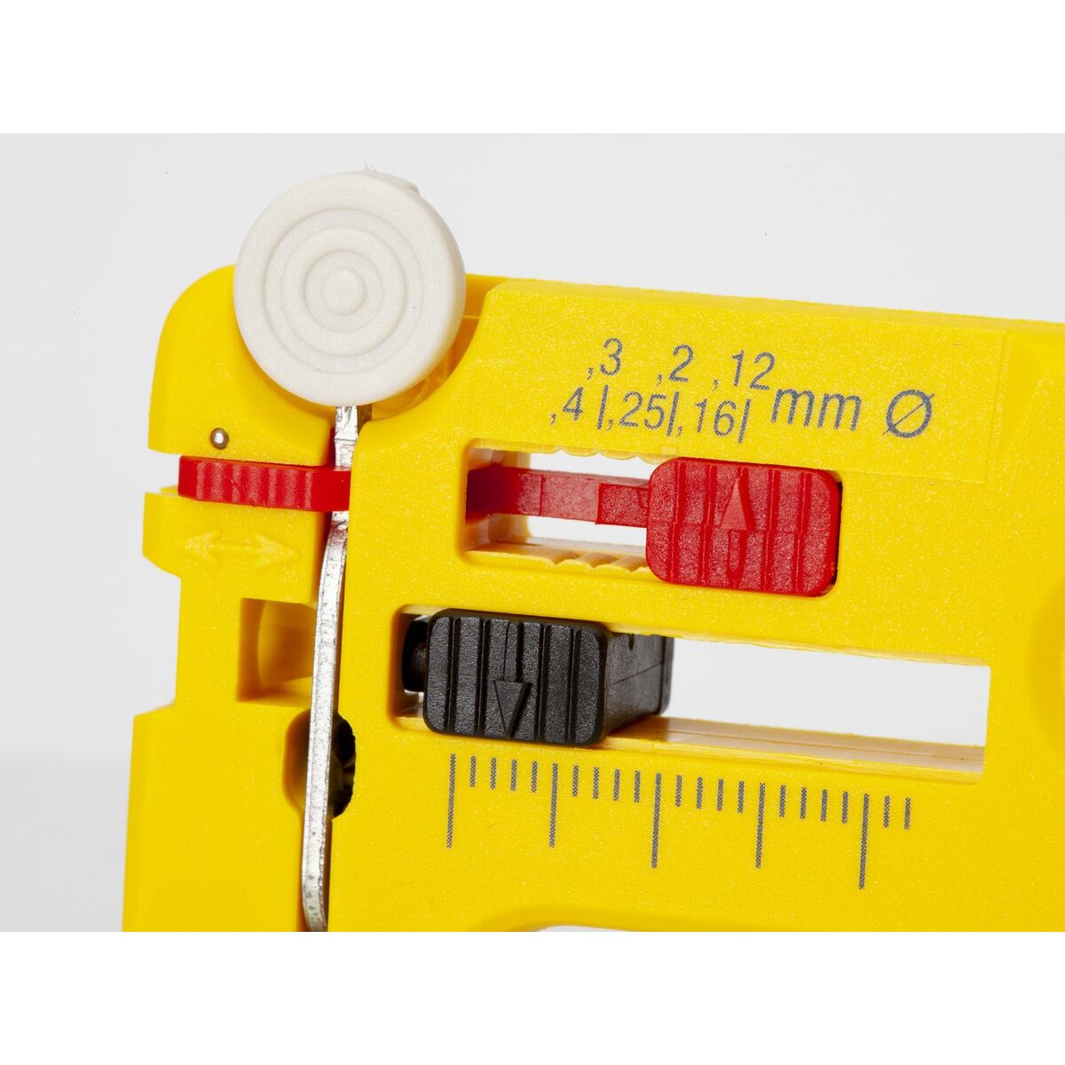 V4H4BFEC2DFEFC7B87D024C7546B59C1BE3R6630438P8