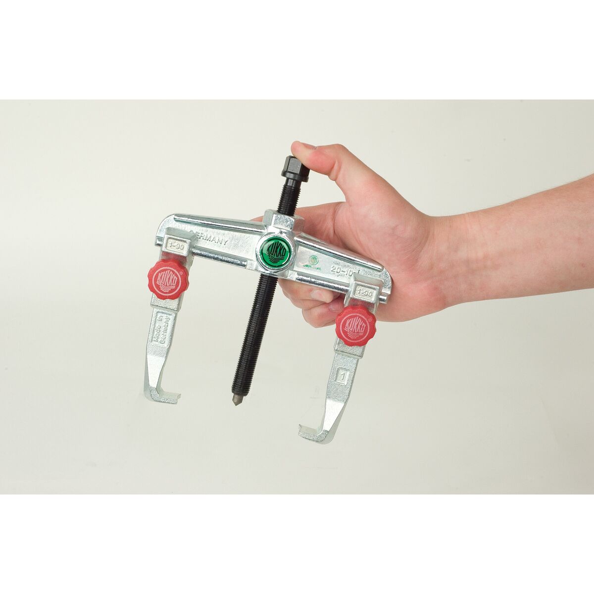 V3H73F4A06A09401057A34A5B3A0FE13FDER7061439P4