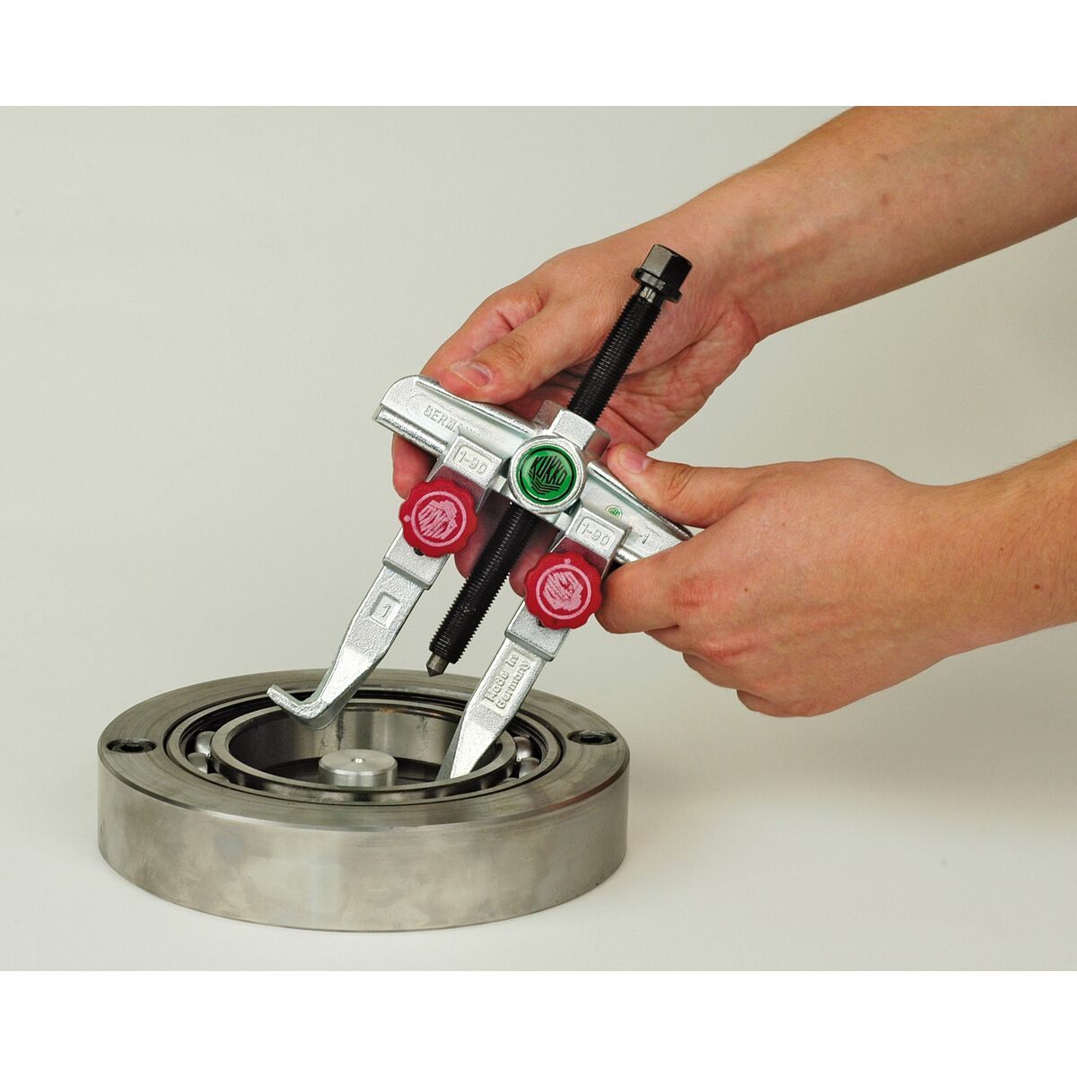 V3HC00410D9B357EE2830A72F2FCB11D42CR7061650P10