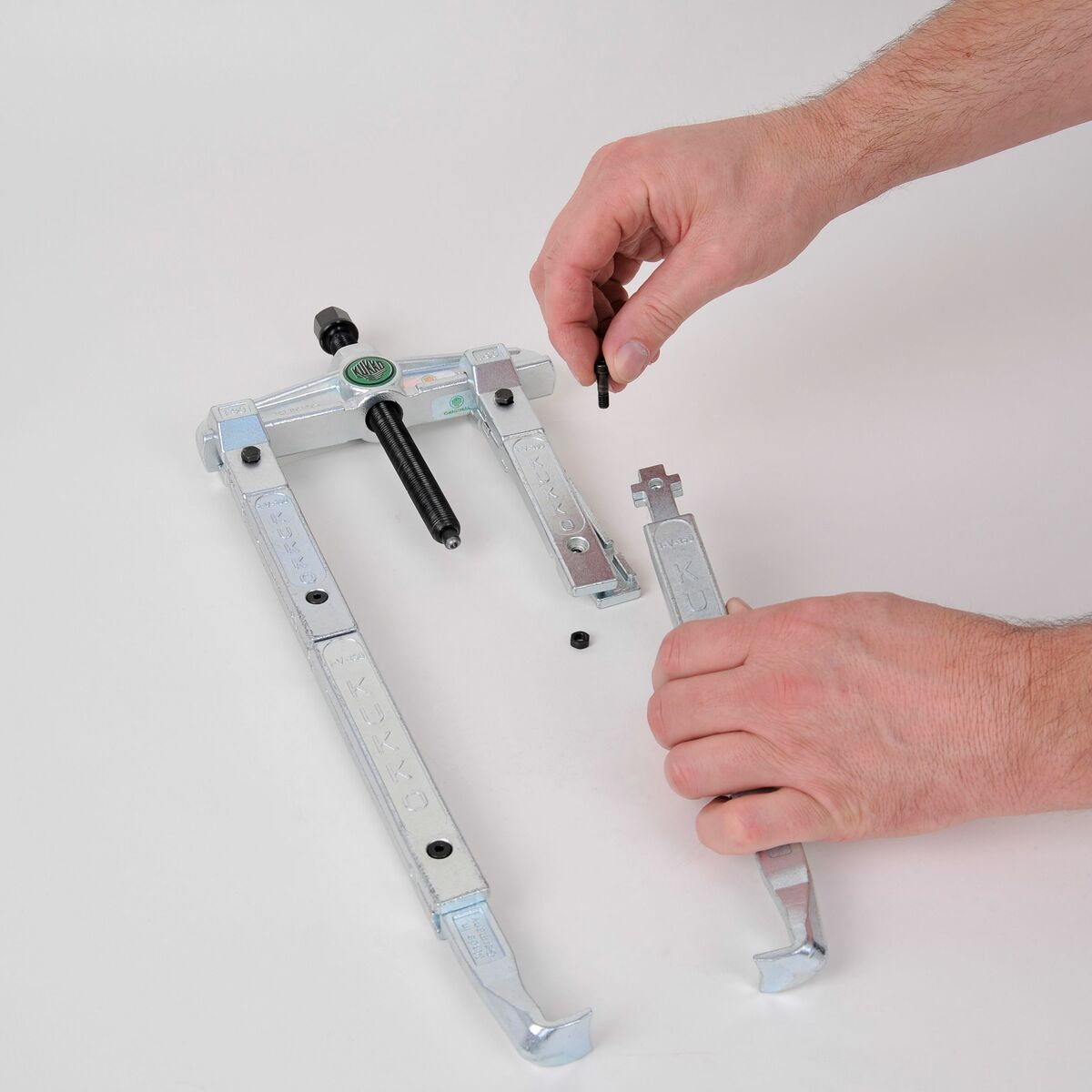 V4H92ED1BFAA996A4810C5ACB06E616D553R7221345P4