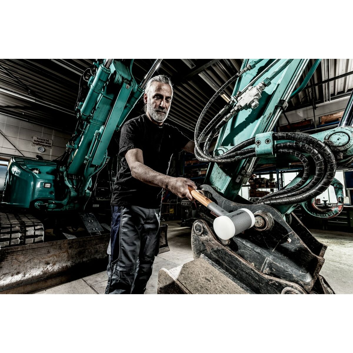 V5H8390810088743CB516455FB78258C121R6616246P8