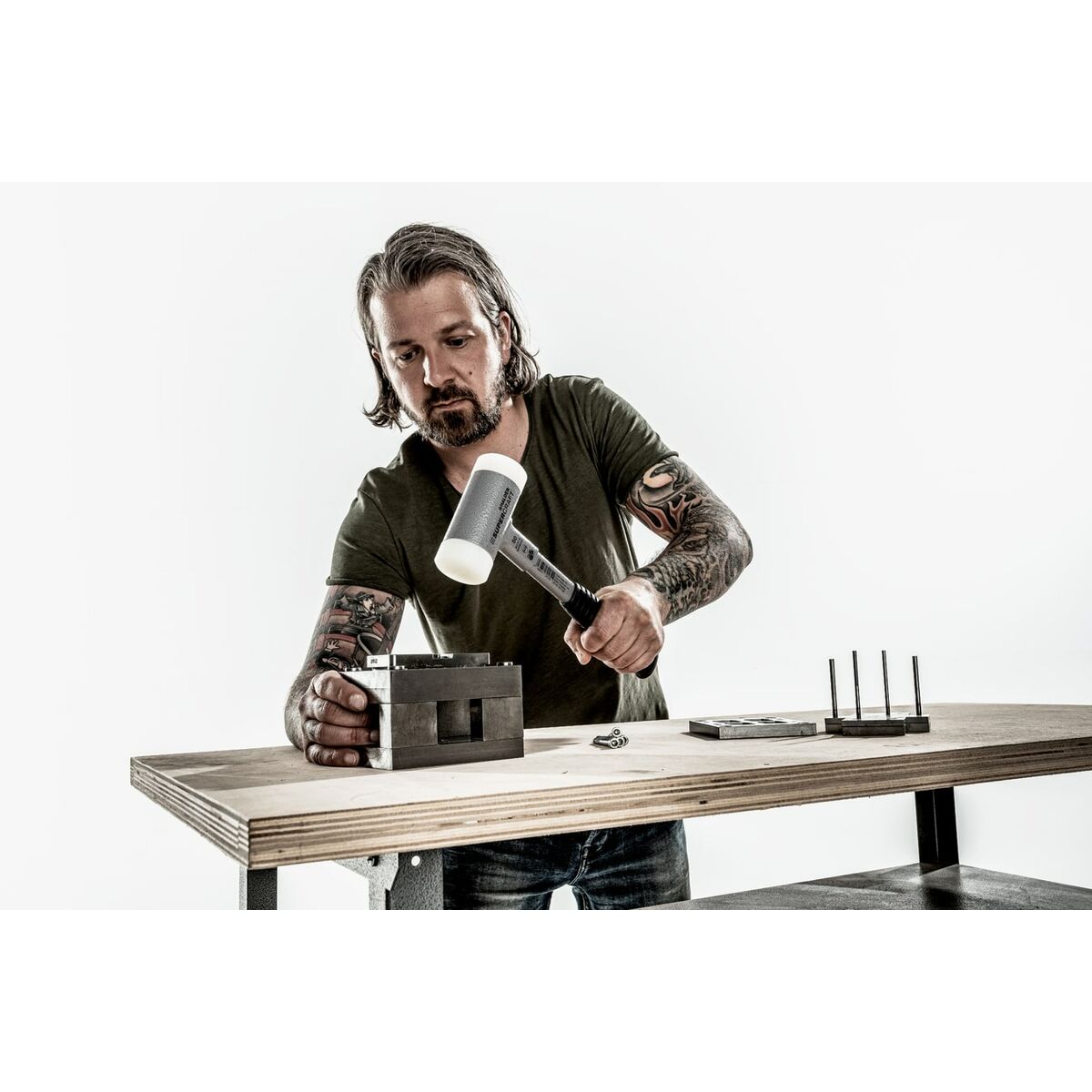 V4HDE71E68A7808FB2CF8D08EC28F263F73R6616732P5