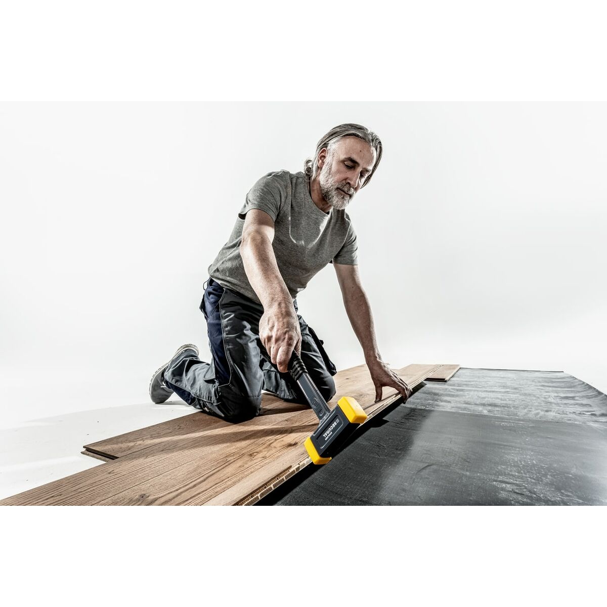 V5H8C3E65B67A7323A55615774D76833522R6597969P8