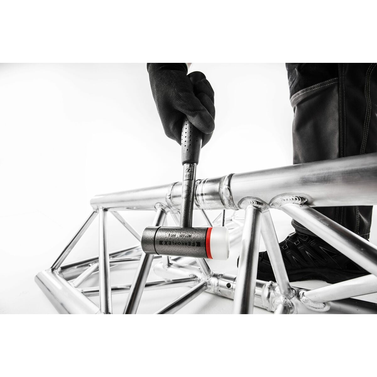 V3HA213A9E3B924E324A8CFB54685B42733R7354984P4