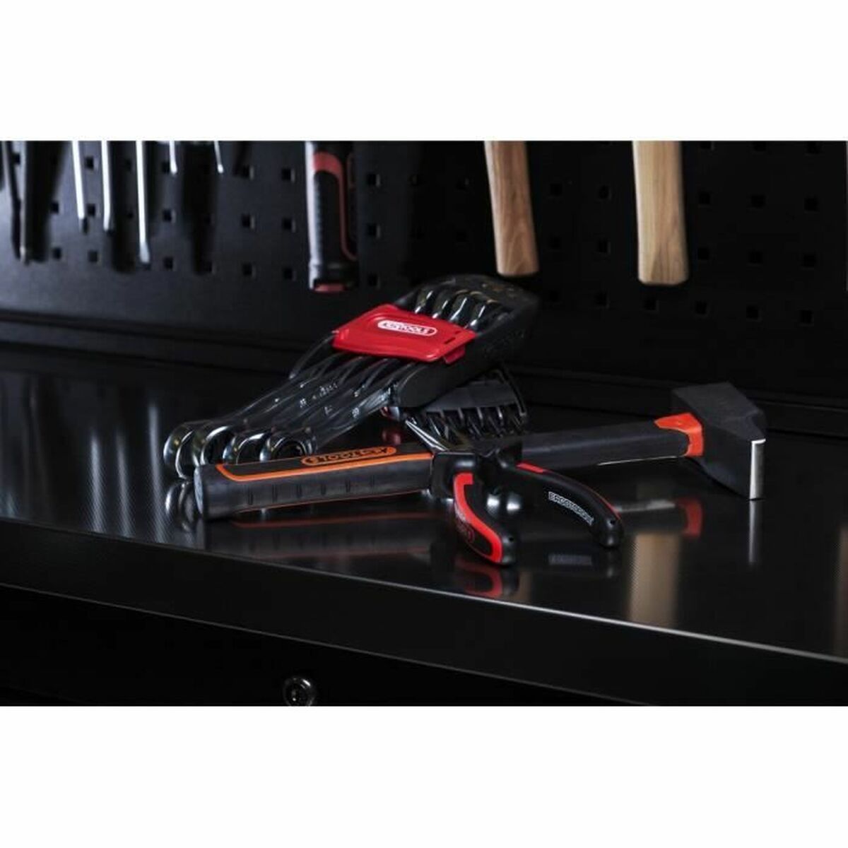 V4H836DA0A670BF11242F3C5DF50AB675B0R6120498P2