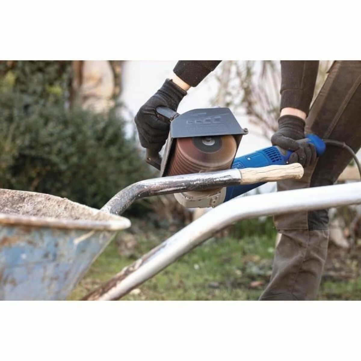 V3HCBE2D4411E27AA7465B6DF9012048DFFR7040094P5