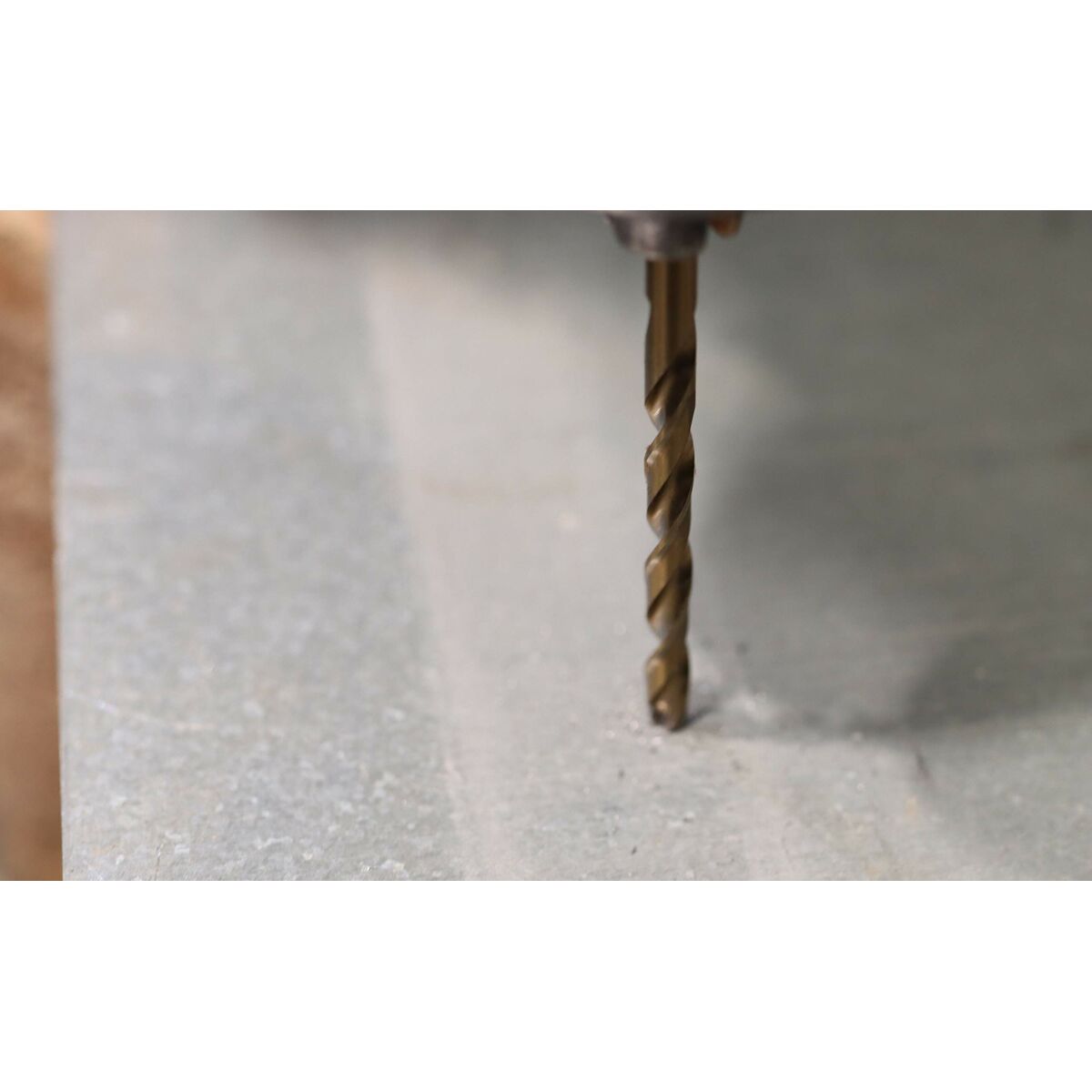 V8HFE19C264175802689DAFAB48CEA48C64R3446042P3