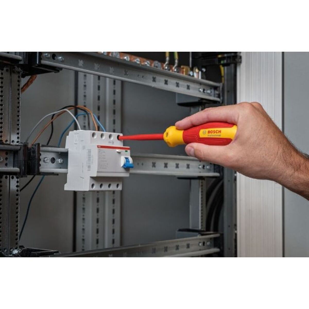 V2H29F3605337B7E8D1B4530CB3EB9606CFR7425159P9