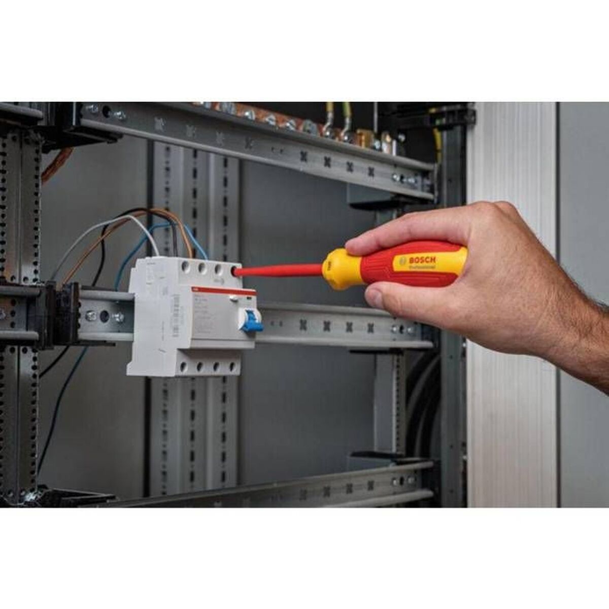 V2HF32923A7FE2865DA172CFAC152F4FD93R7425203P10