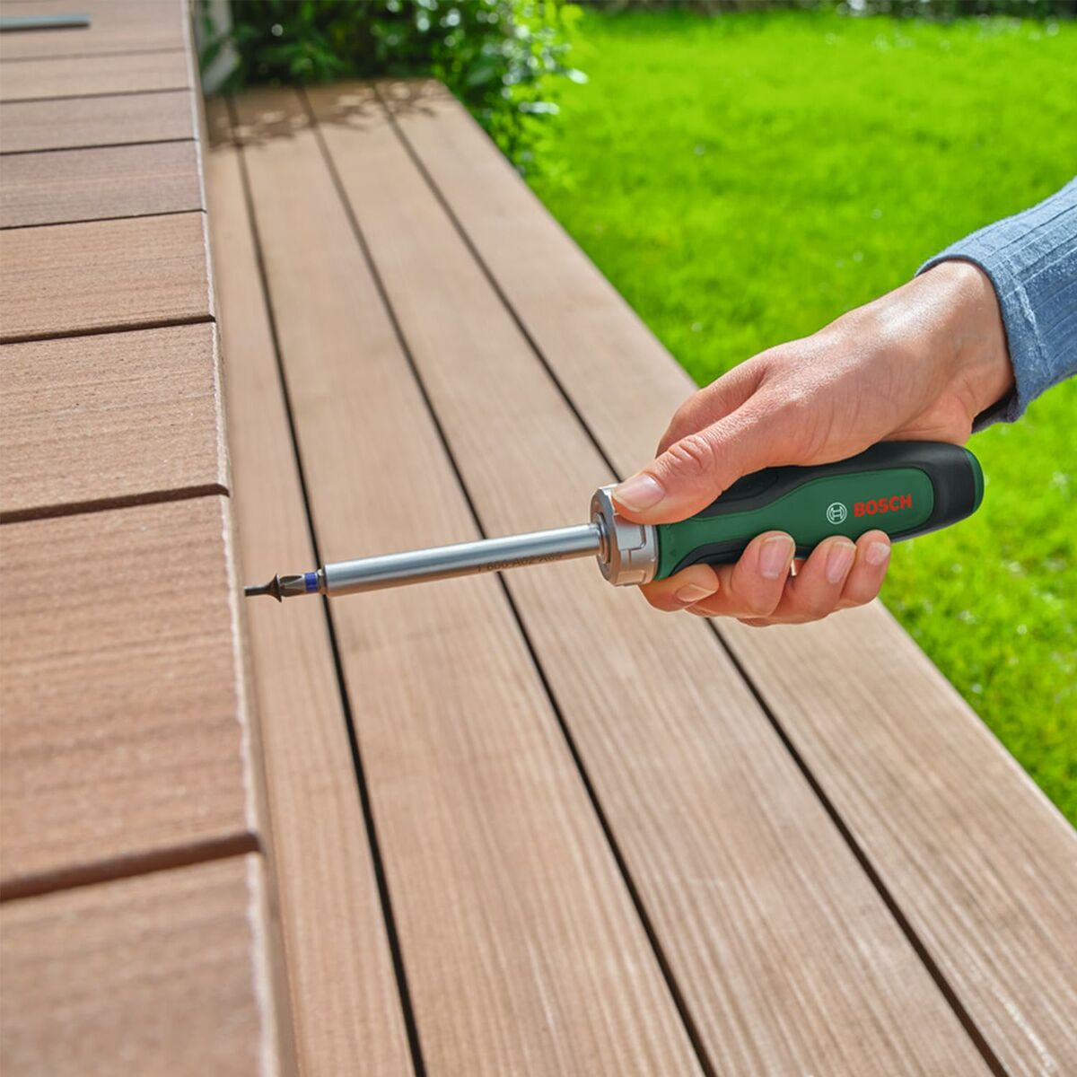 V5HBD71897C8CB8E8FDC6D2A4944E82B77AR7086325P5