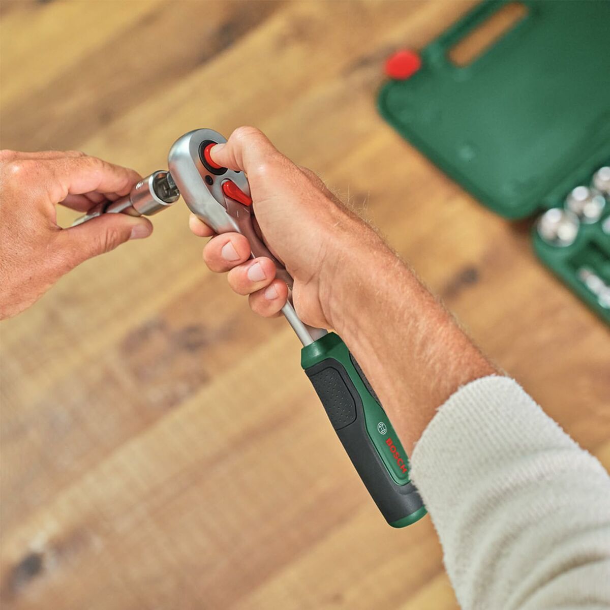 V4HB9F0556B9445620C046E7F25752D97DER5838111P5