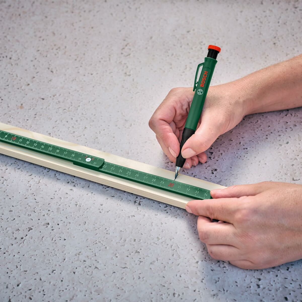 V4H918127163F571F77D35121282F653043R5837170P3