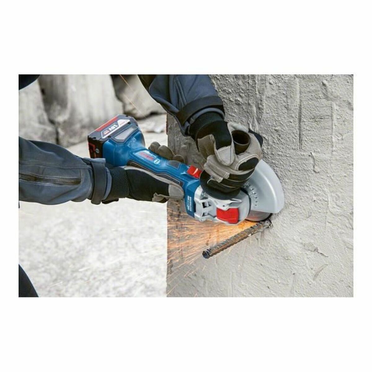 V7H0137707DB702D70D12D9A02FA833772DR3441086P3