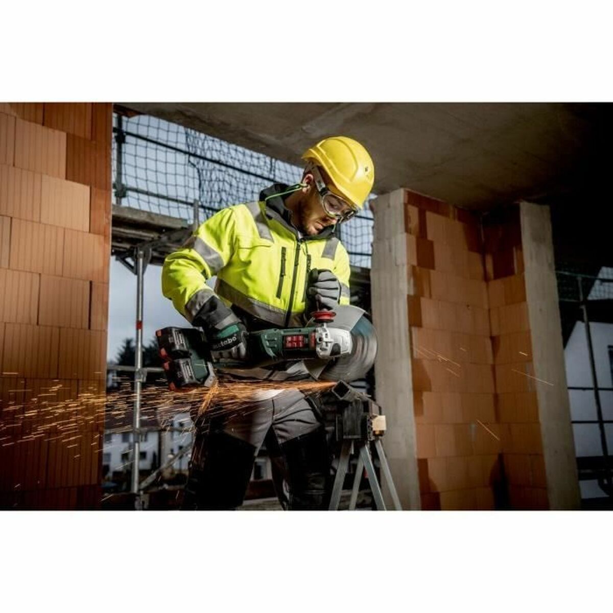 V5H771044127737632CD48D7C4EDF0667C0R4915283P2