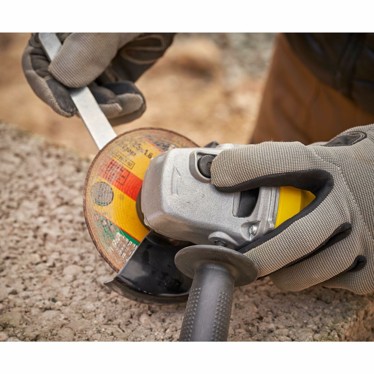 V4H851C5E2DF4AD1B70DBD39BD6C45D3AE0R5770981P8