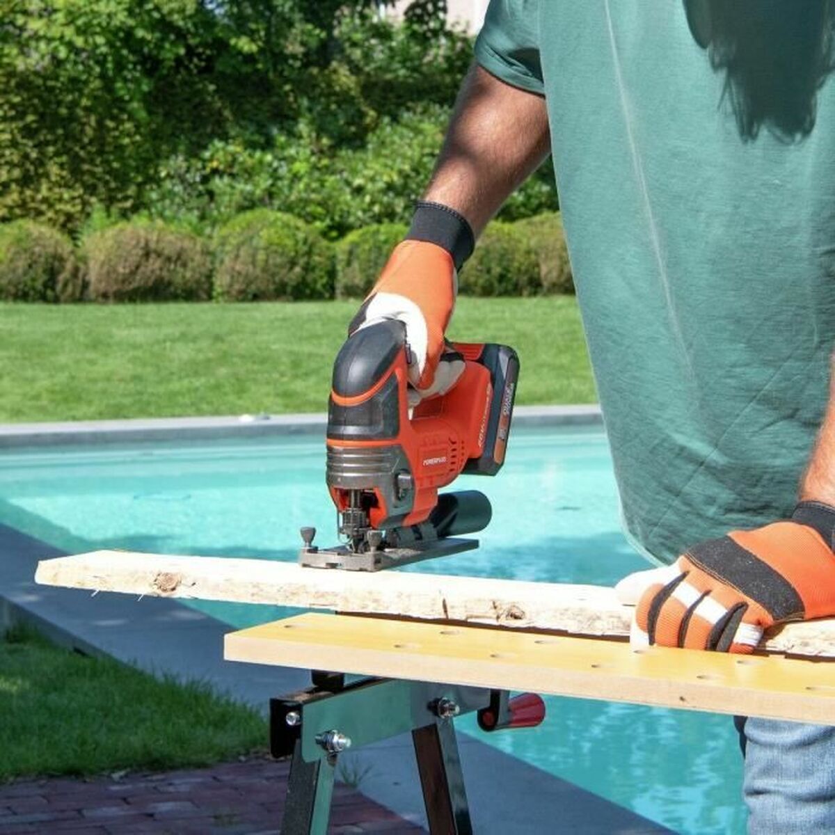 V3H97B8C7B7A77B51ED49D8A912BE26723DR7269545P2