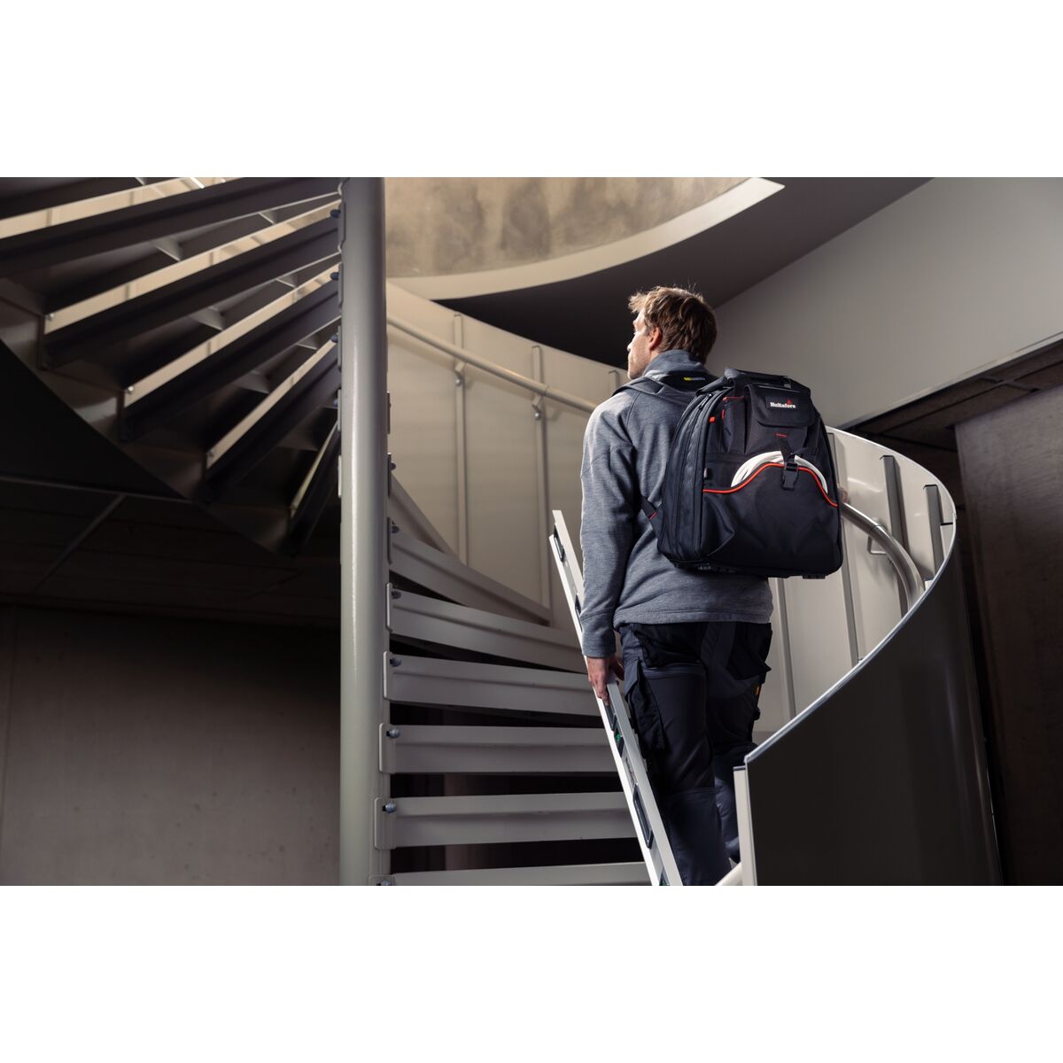 V3H0B301D13FC1FE7EC57A562E1CA8CCB2DR7212616P10