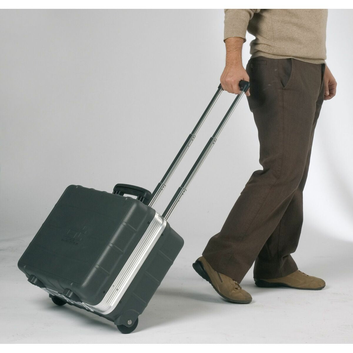 V3H3CFCEE6FB1A6C970BAD902DEA2354A26R7122186P7