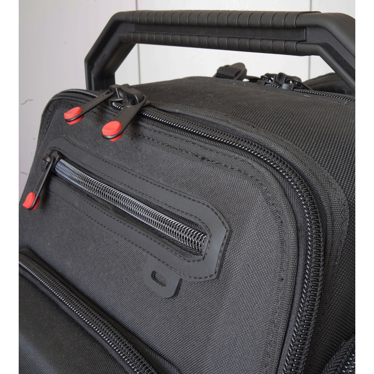 V3H81499AE32582C1BCB06A939870841FF4R7219107P9