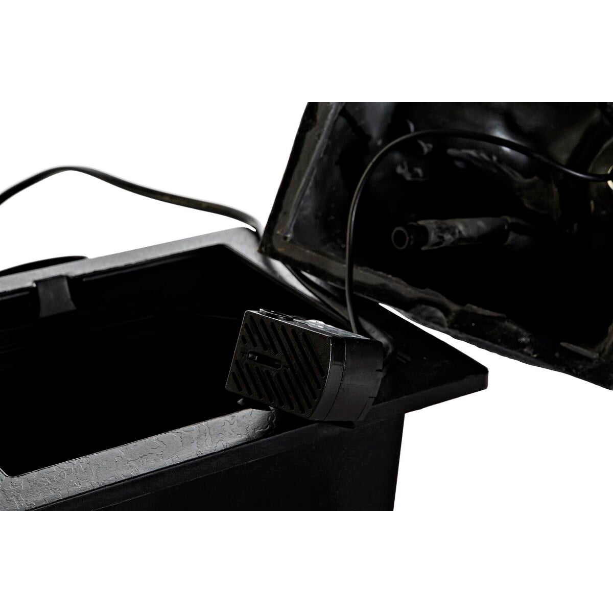 V11HB59FEB66F2CA9727948F8D13C8AF370AR6684470P4