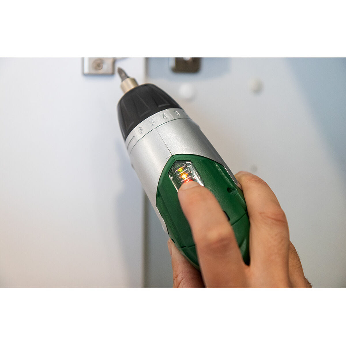 V13H95143613AA1FF37395DF379A31BF326BR7234774P9